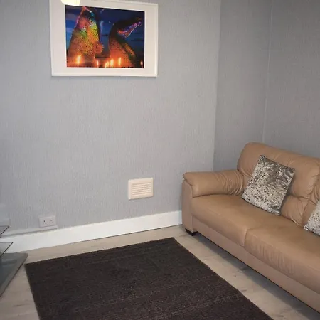 Kelpies Serviced Apartments- Robertson Falkirk Exterior photo